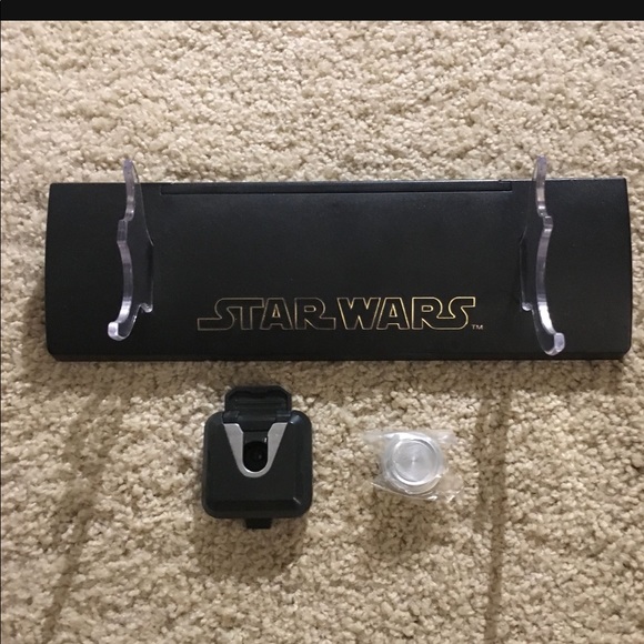 Star Wars Signature Series Force FX Lightsaber with removable blade - Picture 5 of 9